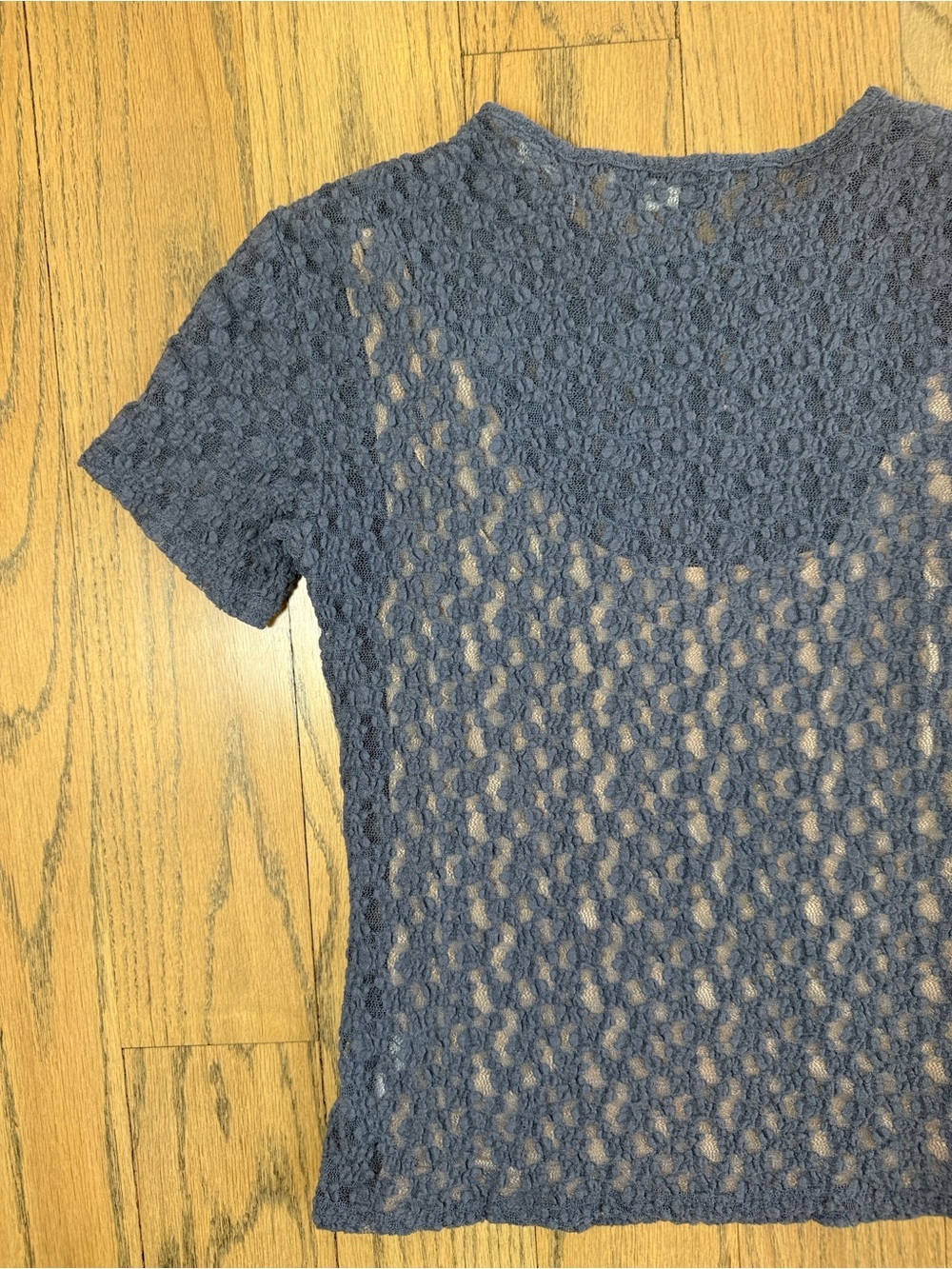 NWT VINCE Smocked Lace Blue Top Size X-Small - Picture 14 of 16